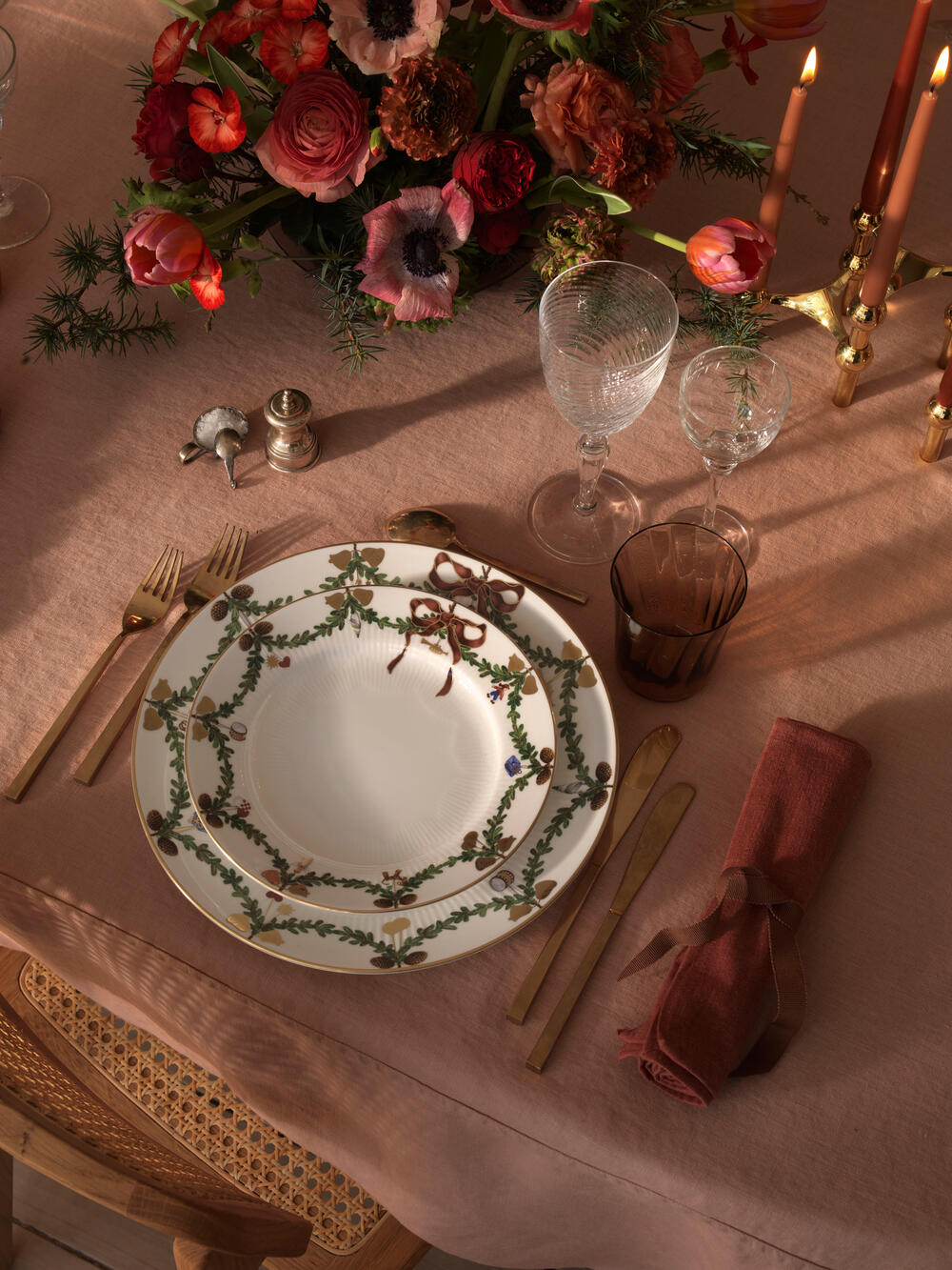 Stjerne Riflet tallerken - 24 cm.